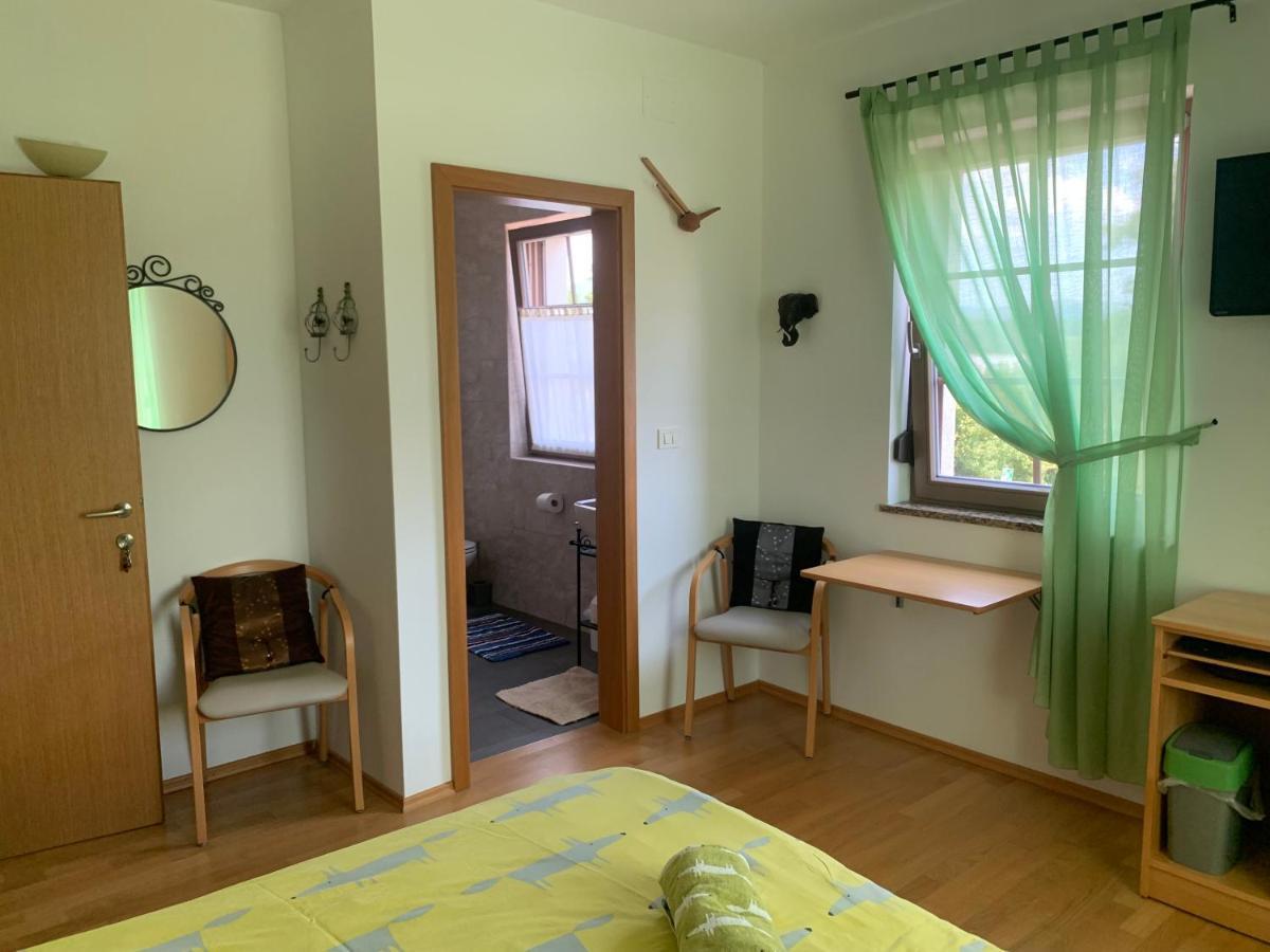 Lipizzaner Lodge Guest House Postojna Eksteriør bilde