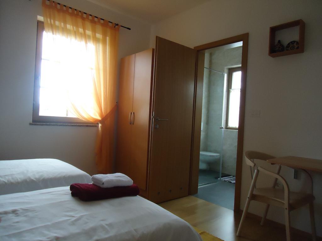Lipizzaner Lodge Guest House Postojna Rom bilde